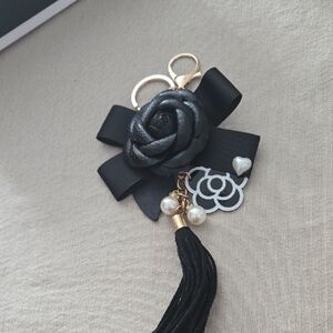 Be Inspired Black and Gold Key & Card Holder